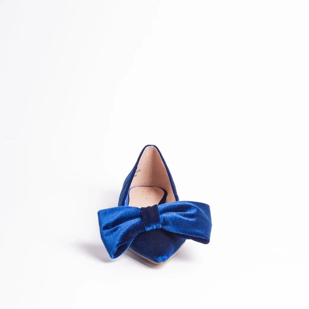Brie Bow