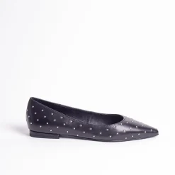 Brie Stud