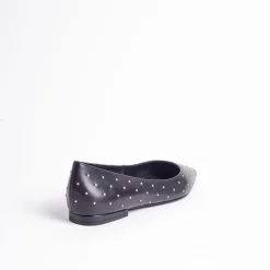 Brie Stud
